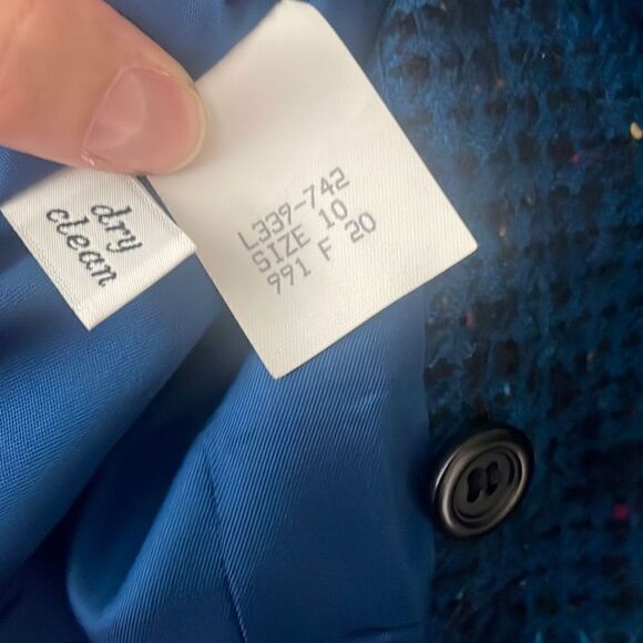 Pendleton 100% Virgin Wool Boucle Textured Plaid Cropped Blazer 10 Blue, Black, - Picture 8 of 11